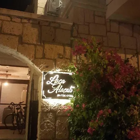 Ivy House Loca Hotel