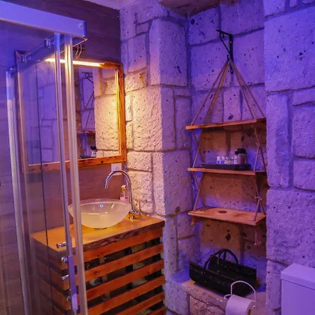 Ivy House Loca מלון