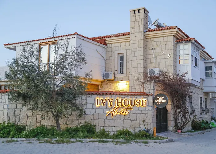 Ivy House Loca